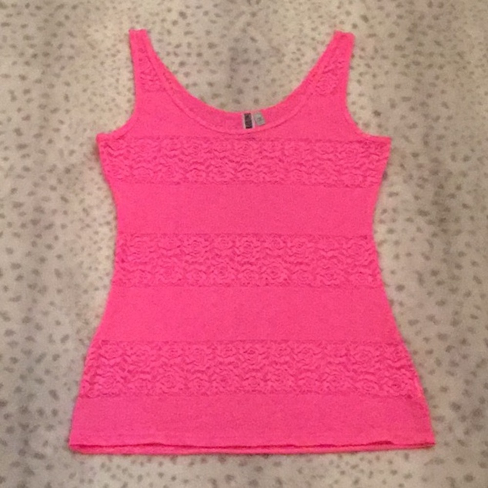 NWOT Buckle BKE Pink Lace Roses Tank Top